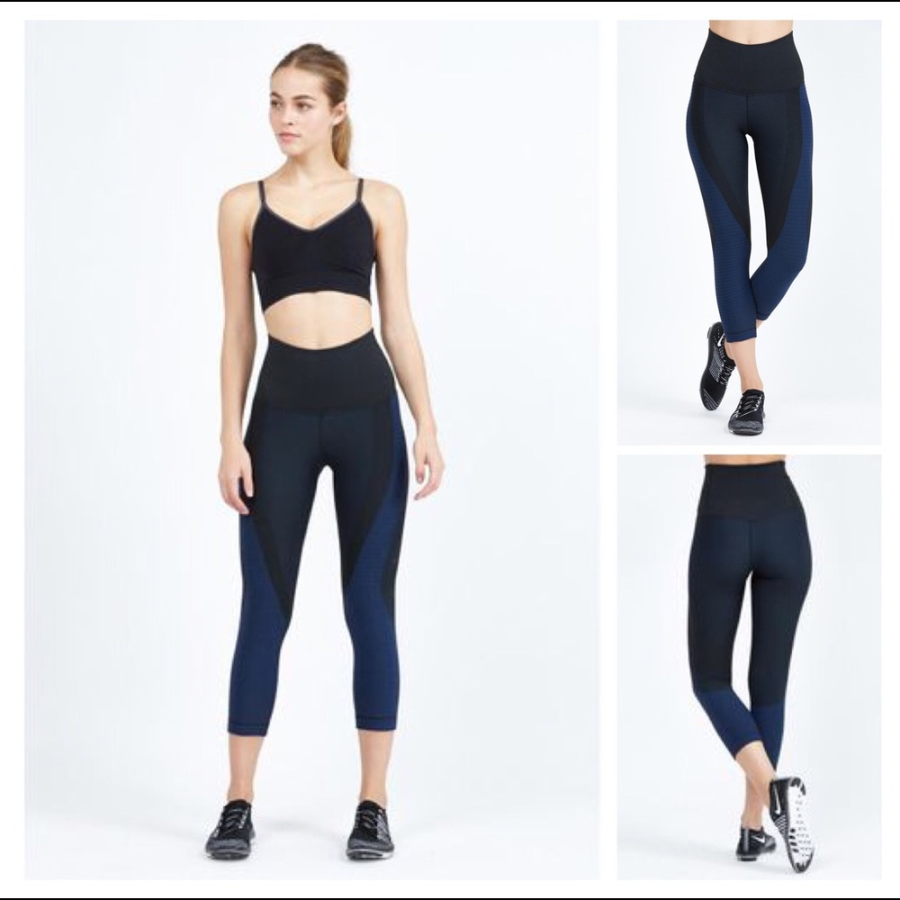 NIKE // Zoned Sculpt Training Capri